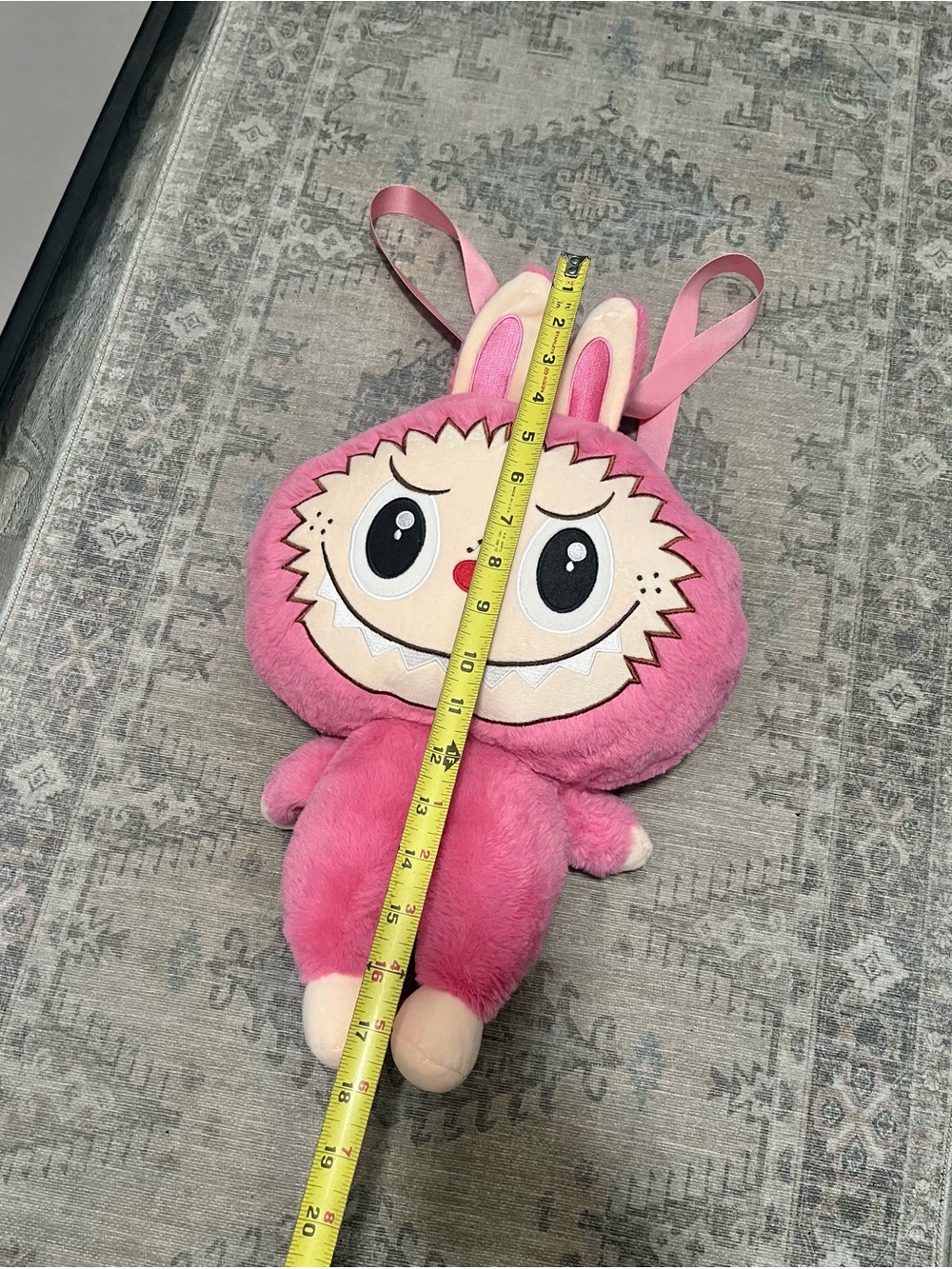 Labubu plush backpack - Picture 2 of 4